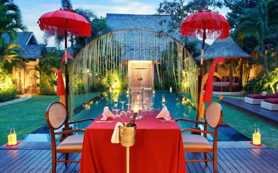 Outdoor Pool Hotel di Space at Bali Villas