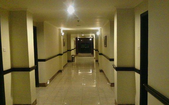 interior building di Srikandi Hotel Mamuju