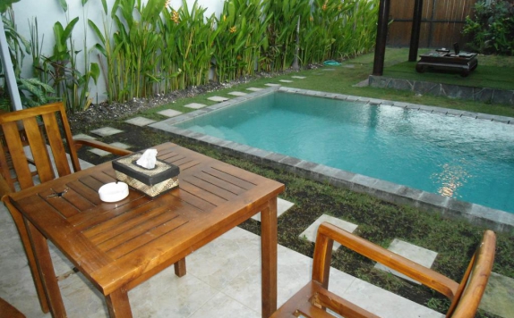 Outdoor Pool Hotel di Star Gazebo Villa