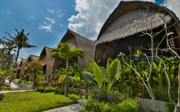 Front view di Sunset Coin Lembongan Cottage & Spa
