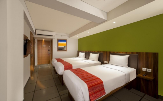Tampilan Bedroom Hotel di Swiss-Belexpress Kuta, Legian