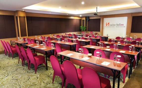 meeting room di Swiss-Belinn Panakkukang Makassar