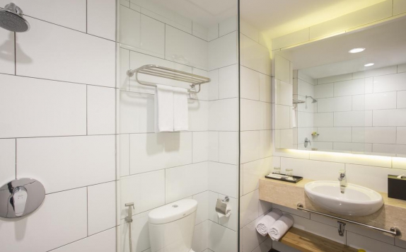 bathroom di Swiss-Belinn Singkawang