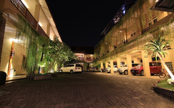 Parking Lot di Syailendra Hotel Jepara