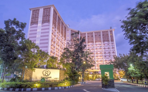Front view di Syariah Hotel Solo