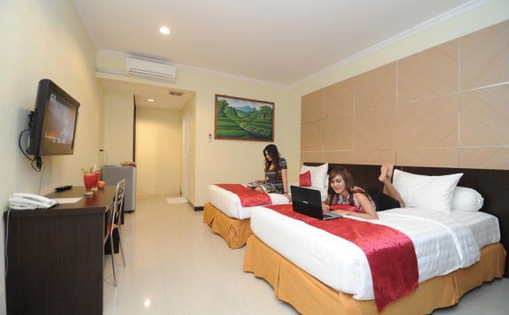 Bedroom di Sylvia Resort Komodo Flores