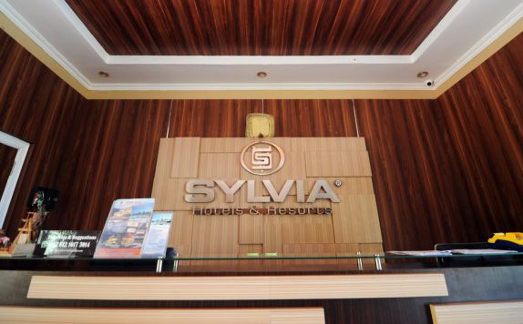 Front Office di Sylvia Resort Komodo Flores
