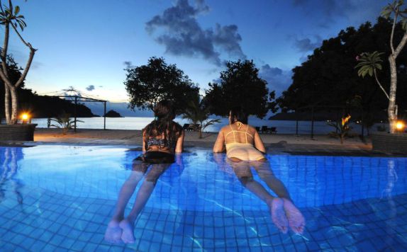 Swimming Pool di Sylvia Resort Komodo Flores