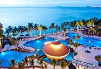  Royal Wing Suites and Spa 