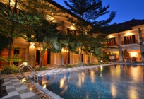Taman Rosani Hotel & Villa