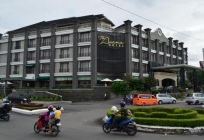 The Axana Hotel Padang ( Hotel Ambacang )