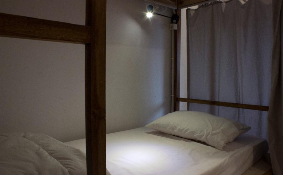 Tampilan Bedroom Hotel di Tani Jiwo Hostel