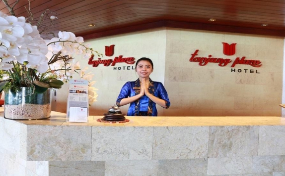 Receptionist di Tanjung Plaza Hotel Tretes