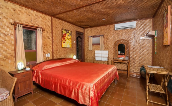 Tampilan Bedroom Hotel di Temple Cafe and Seaside Cottages