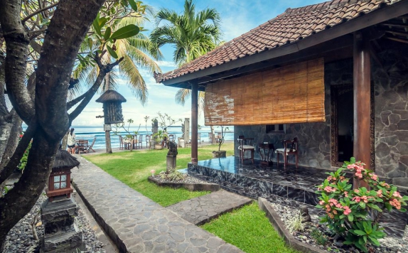 Tampilan Eksterior Hotel di Temple Cafe and Seaside Cottages