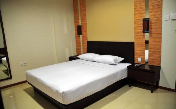 Guest room di Thamrin Condotel Hotel