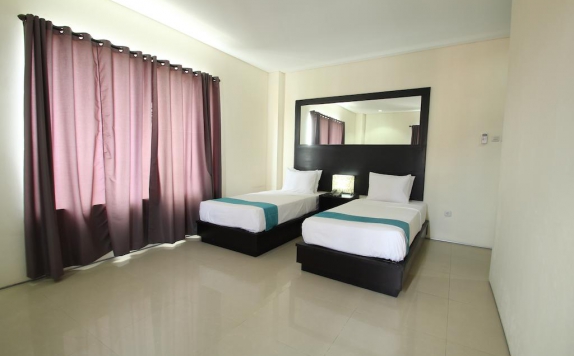 Guest Room di The Airport Kuta Hotel