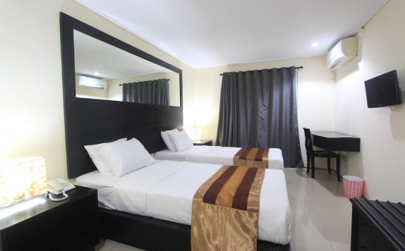 Guest Room di The Airport Kuta Hotel