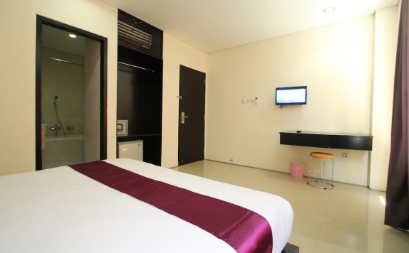 Interior Room di The Airport Kuta Hotel