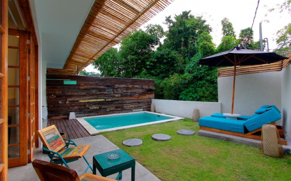 teras di The Apartments Canggu