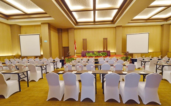 Ballroom di The Axana Hotel Padang ( Hotel Ambacang )
