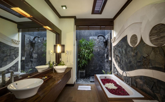 Bathroom di The Bali Dream Villa and Resort Echo Beach Canggu