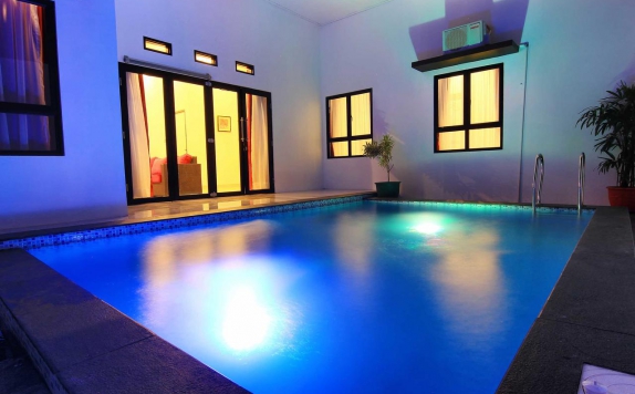 Swimming Pool di The Baliview Luxury Villas & Resto