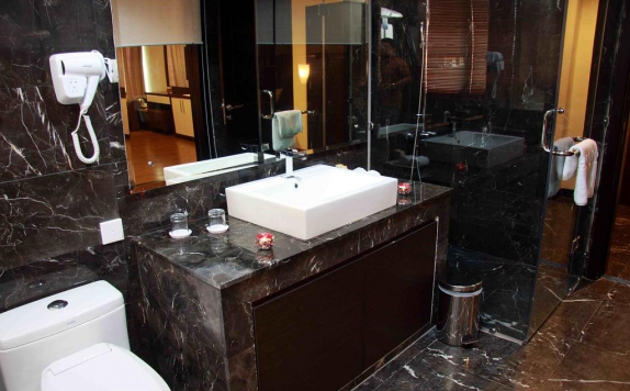 Bathroom di The BCC Hotel