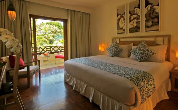 guest room di The Breezes Bali Resort and Spa