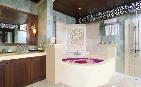 Bathroom di The Citta Luxury Residence