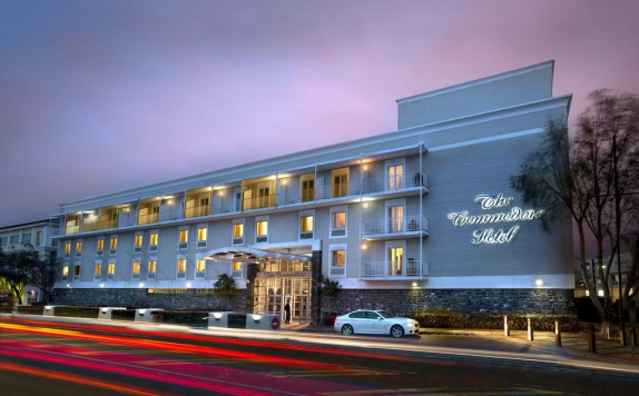 The Commodore W. Cape-Cape Town-Garden Route