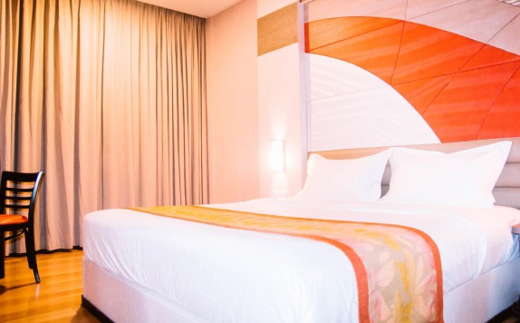 Tampilan Bedroom Hotel di The Golden Bay Hotel
