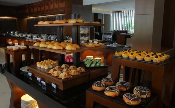 food and beverages di The Golden Tulip Jineng Resort Bali