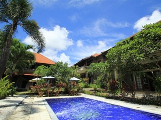 Kolam Renang di Hidden Sanctuary Resort & Villa Bali
