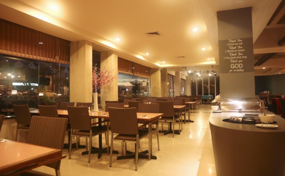 Restaurant di The Hills Batam Hotel