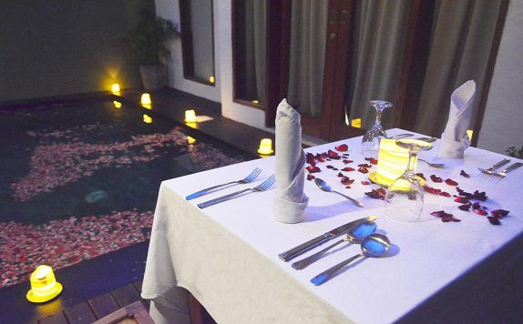 Romantic Dinner di The Jas Villas
