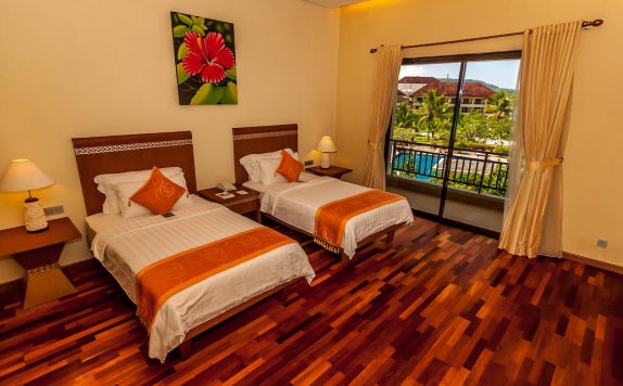 Guest room di The Natsepa Resort & Conference Center