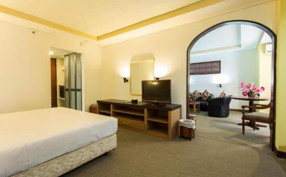 Bedroom Hotel di The New Benakutai Hotel & Apartment