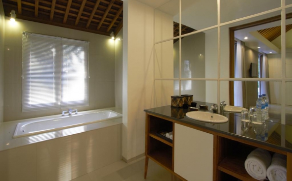 Bathroom di The One Astana Villa