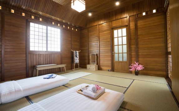 Tampilan Bedroom Hotel di The Onsen Resort