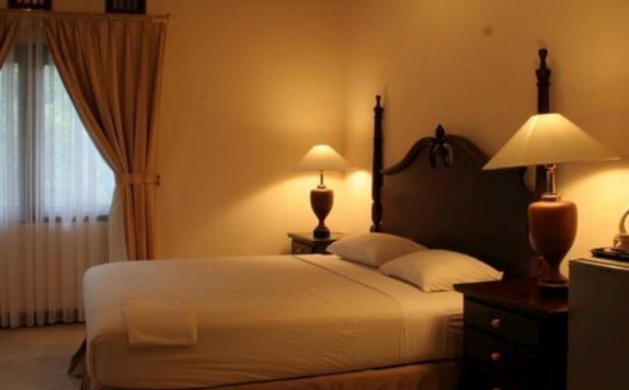 Guest Room di The Oxalis Regency Hotel