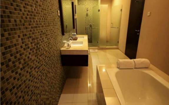 Bathroom di The Pade Hotel