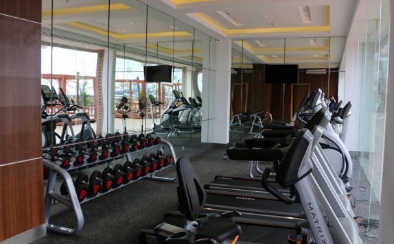 Gym di The Rinra Hotel Makassar