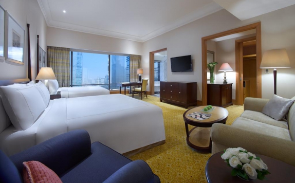Guest Room di The Ritz Carlton Mega Kuningan Jakarta