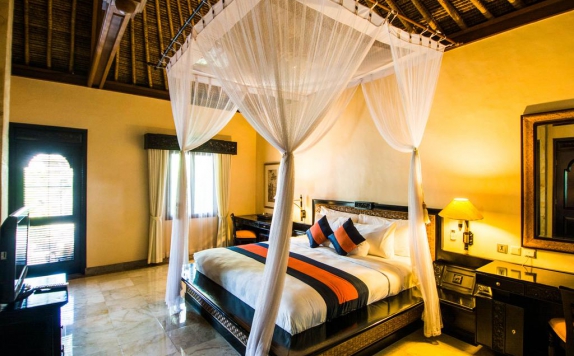 Bedroom di The Royal Beach Seminyak Bali