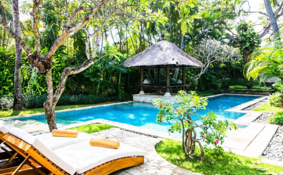 Swimming Pool di The Royal Beach Seminyak Bali