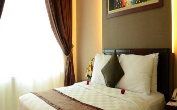 Guest Room di The Royale Krakatau Hotel