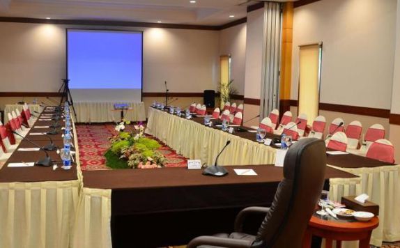 Meeting Room di The Royale Krakatau Hotel