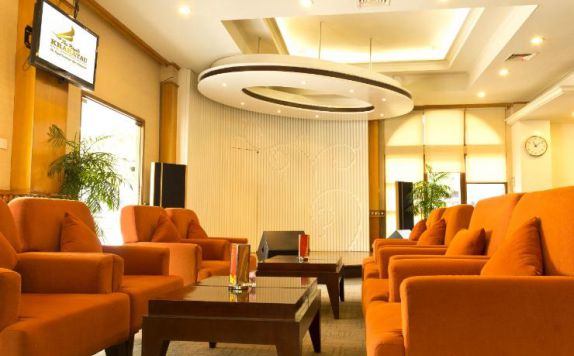 Pub Lounge di The Royale Krakatau Hotel