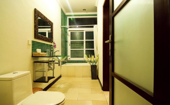 Bathroom di The Studio Hotel